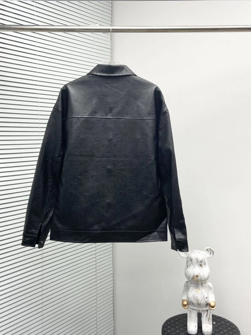 FashionForward Louis Vuitton Outwear 136873