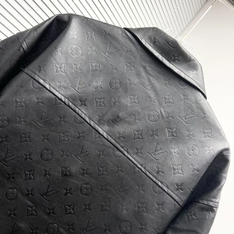 FashionForward Louis Vuitton Outwear 136873