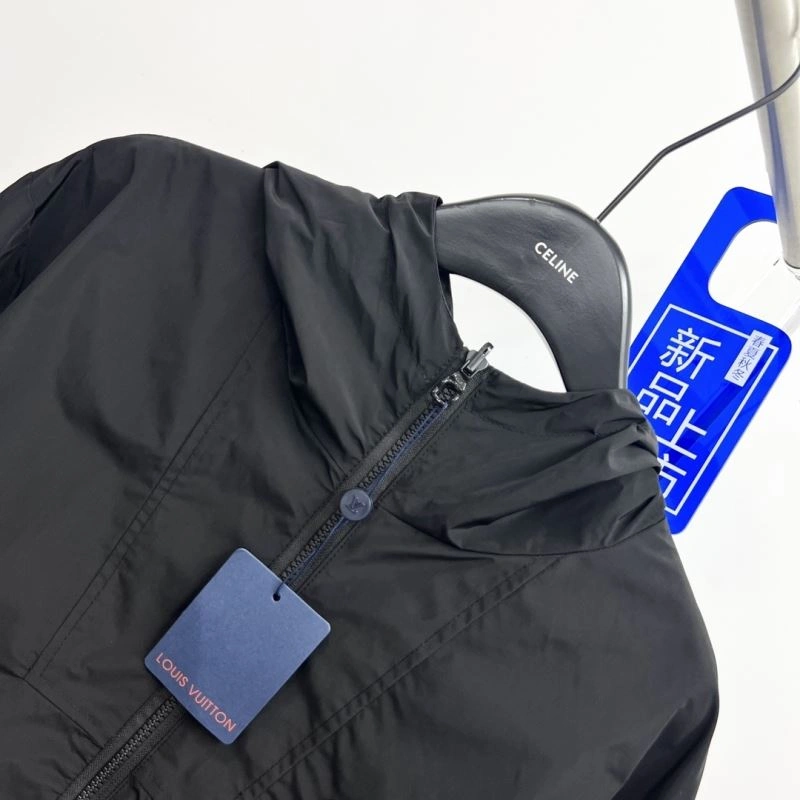 Attractive Louis Vuitton Outwear 136884