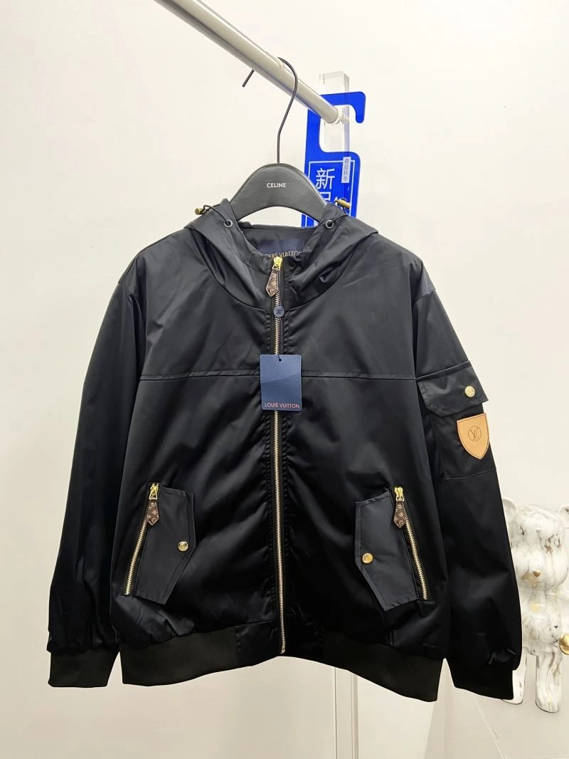 Louis Vuitton Outwear ZeroBulk 136863