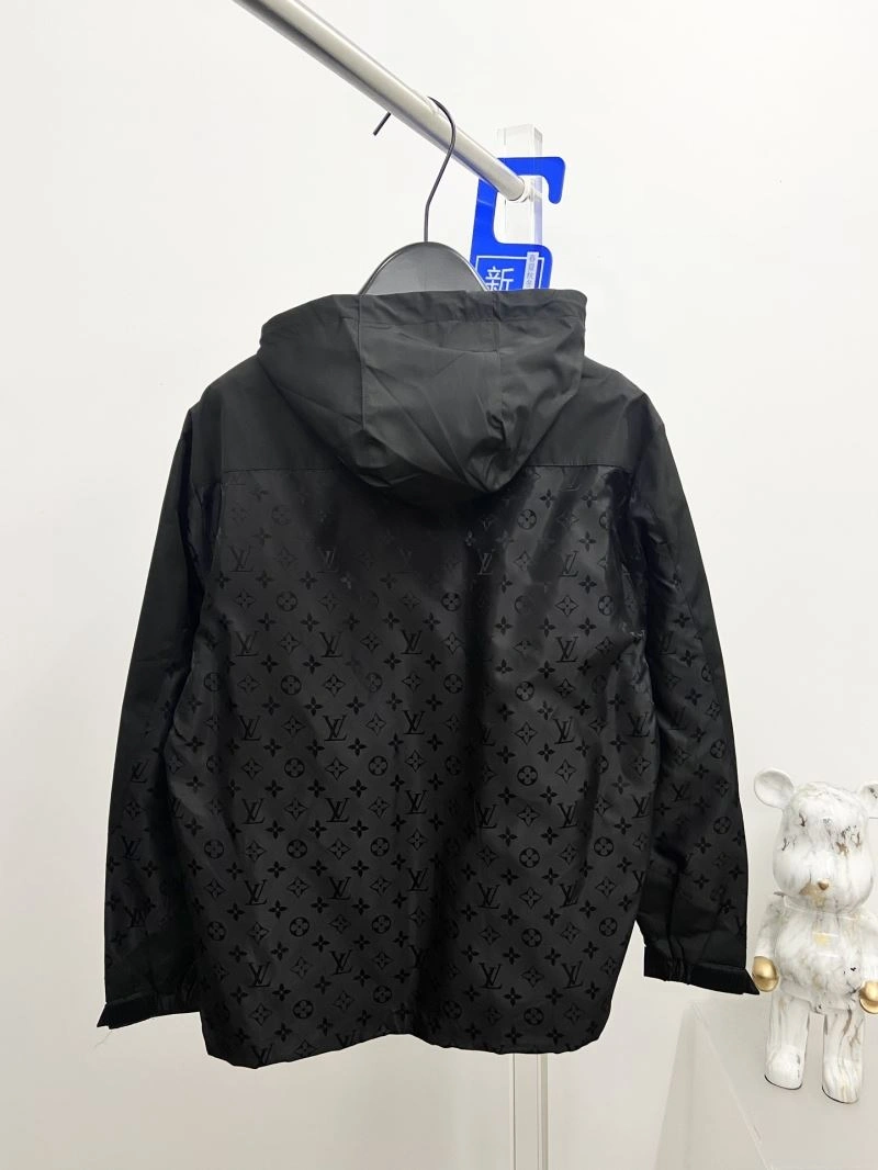 Resilient Louis Vuitton Outwear 136866