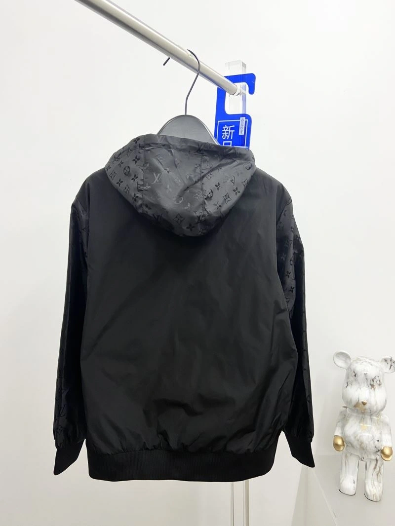 Durable Louis Vuitton Outwear 136864