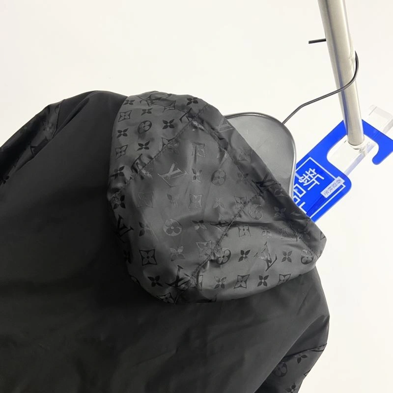 Durable Louis Vuitton Outwear 136864