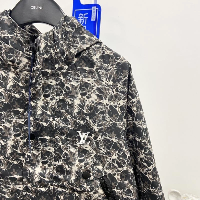 Premium Louis Vuitton Outwear 136872