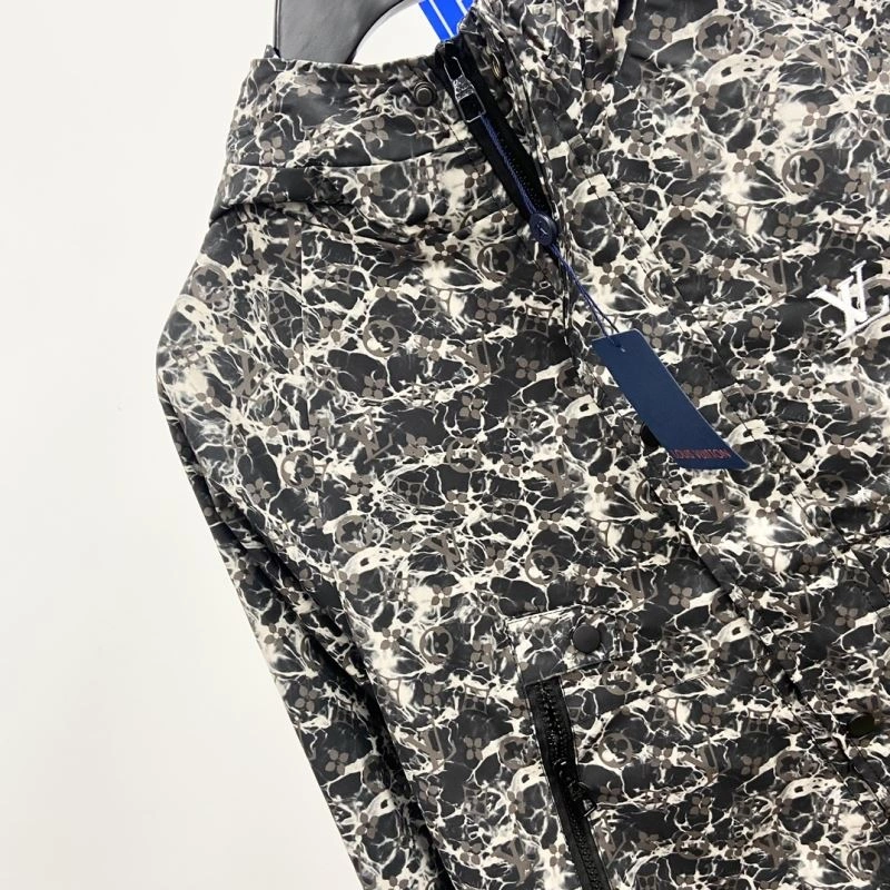 Premium Louis Vuitton Outwear 136872