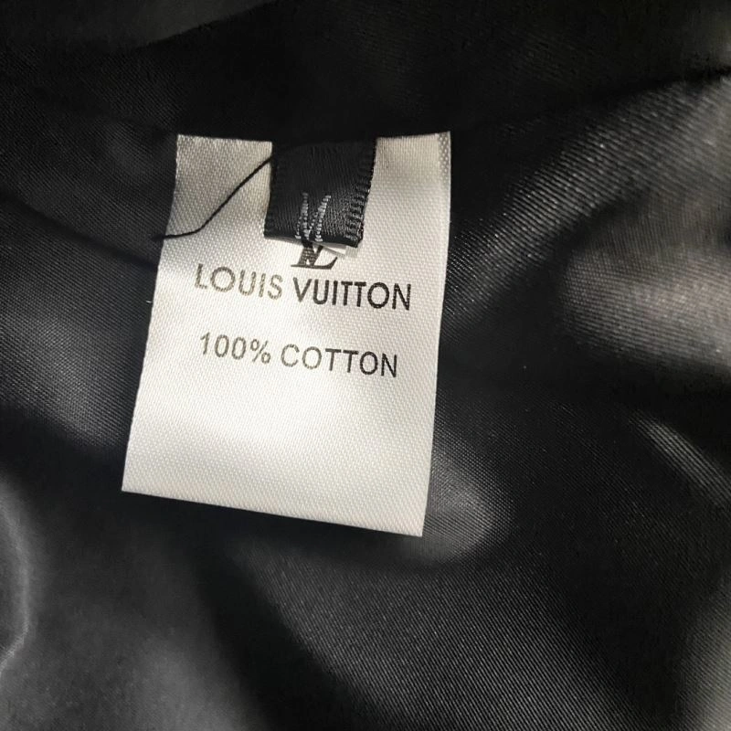 Premium Louis Vuitton Outwear 136872