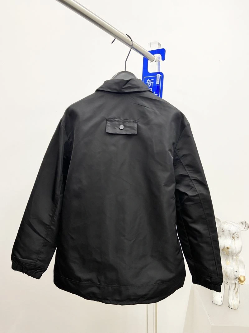 Louis Vuitton Outwear Resilient 136877