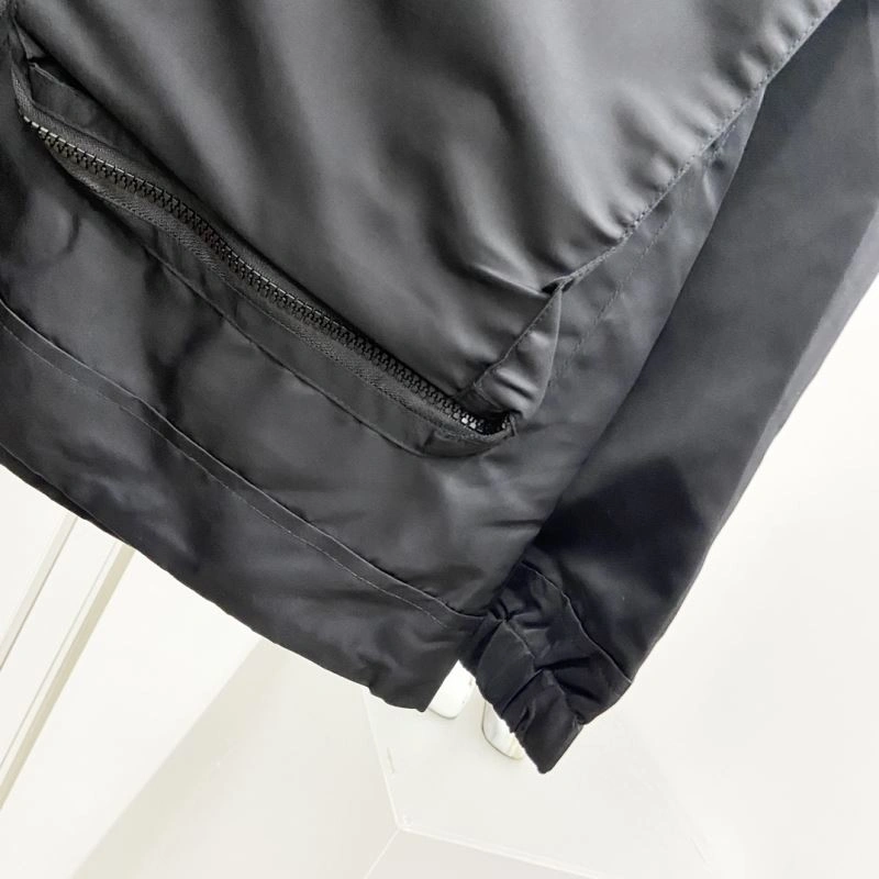 Louis Vuitton Outwear Resilient 136877
