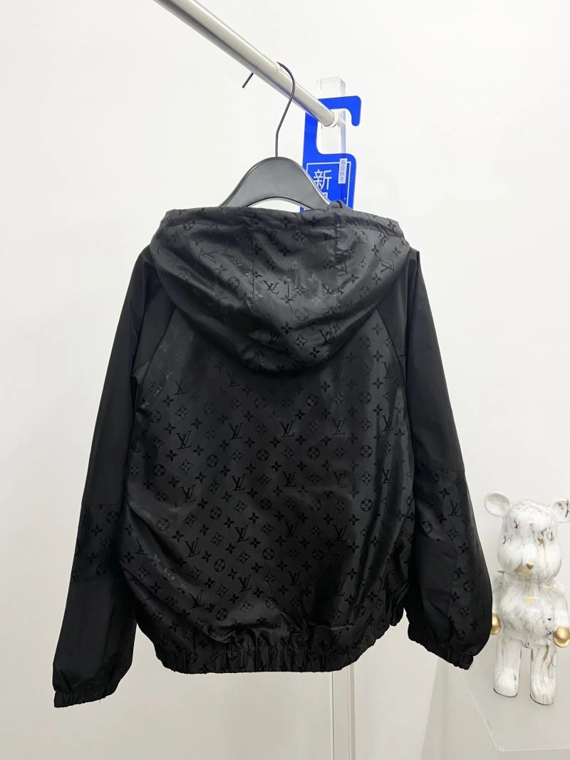 Durable Louis Vuitton Outwear 136881