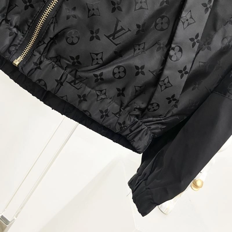 Durable Louis Vuitton Outwear 136881