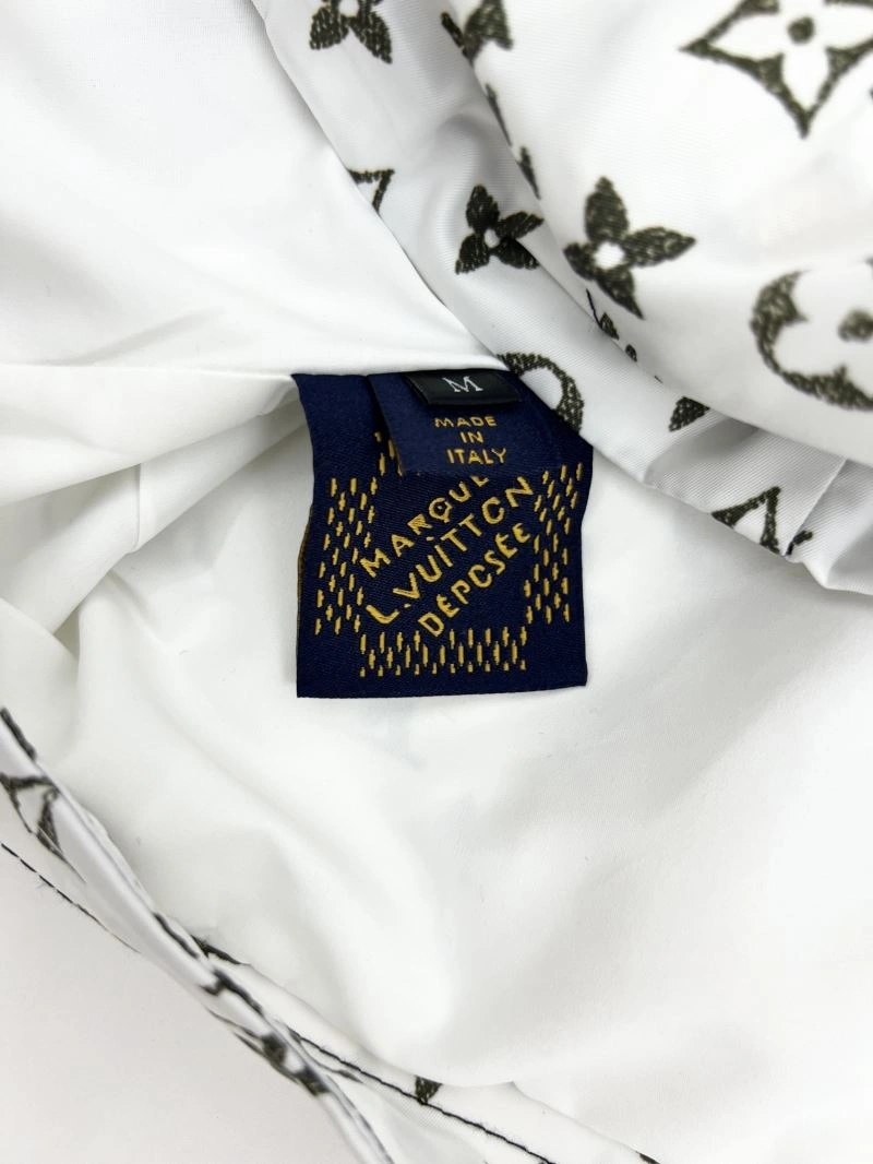Modern Louis Vuitton Outwear 136885
