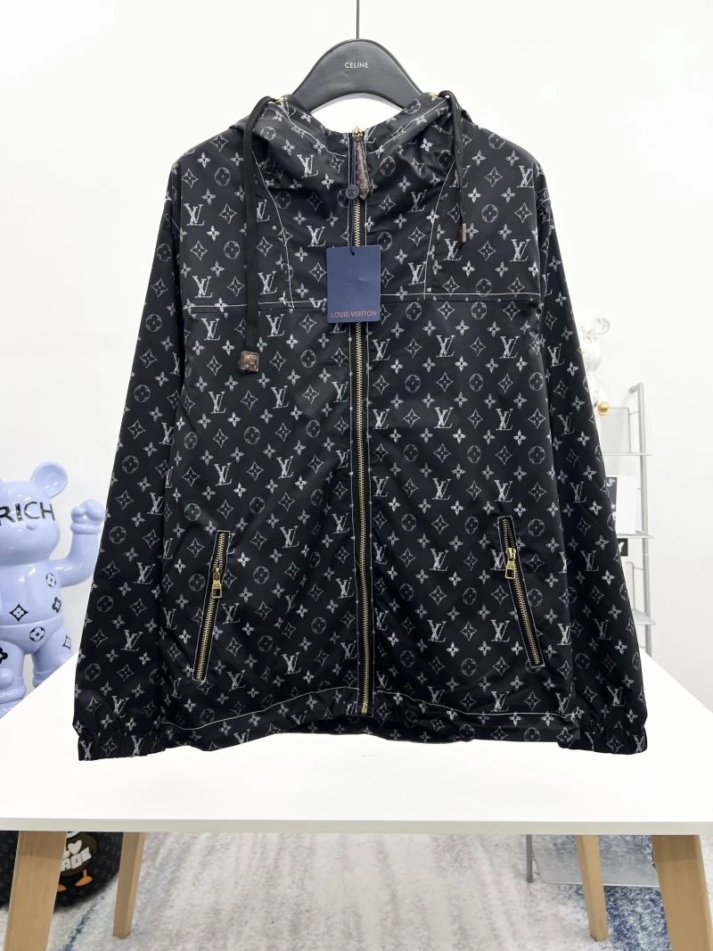 Louis Vuitton Outwear Unisex 136874