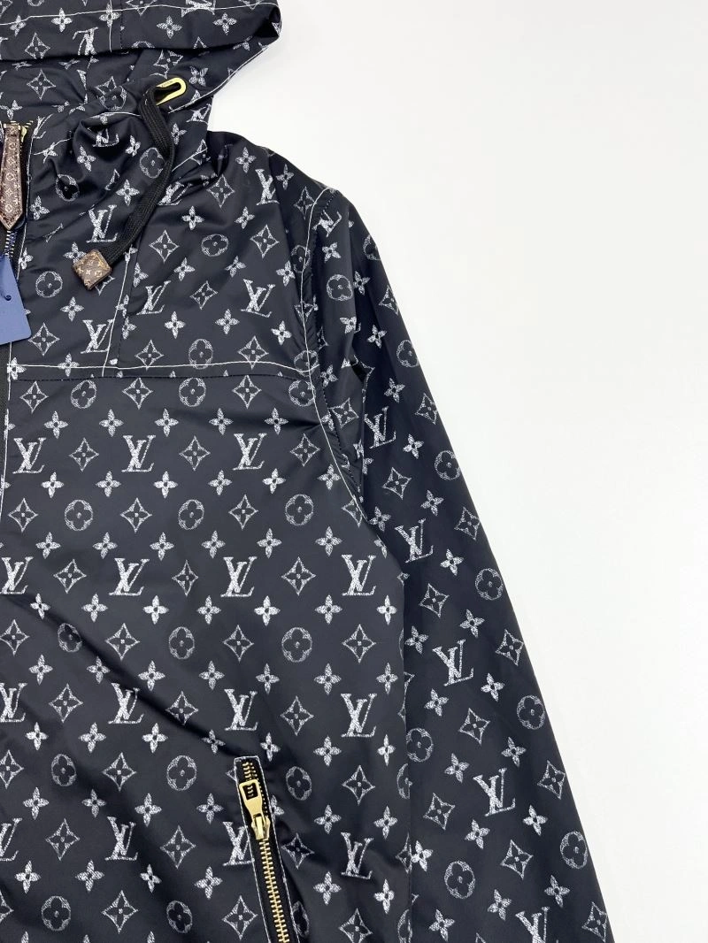Louis Vuitton Outwear Unisex 136874