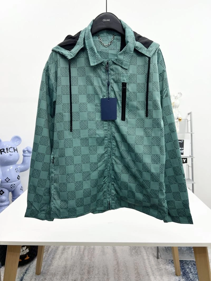 Cozy Louis Vuitton Outwear 136882