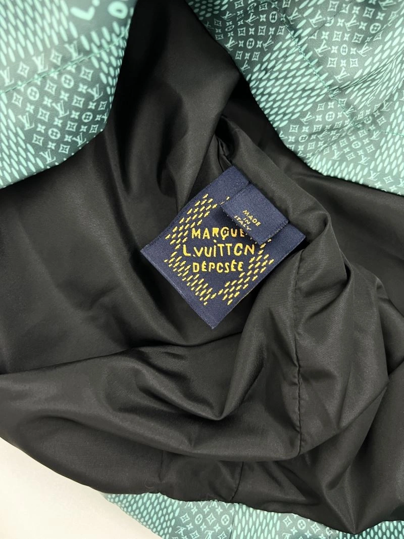 Cozy Louis Vuitton Outwear 136882