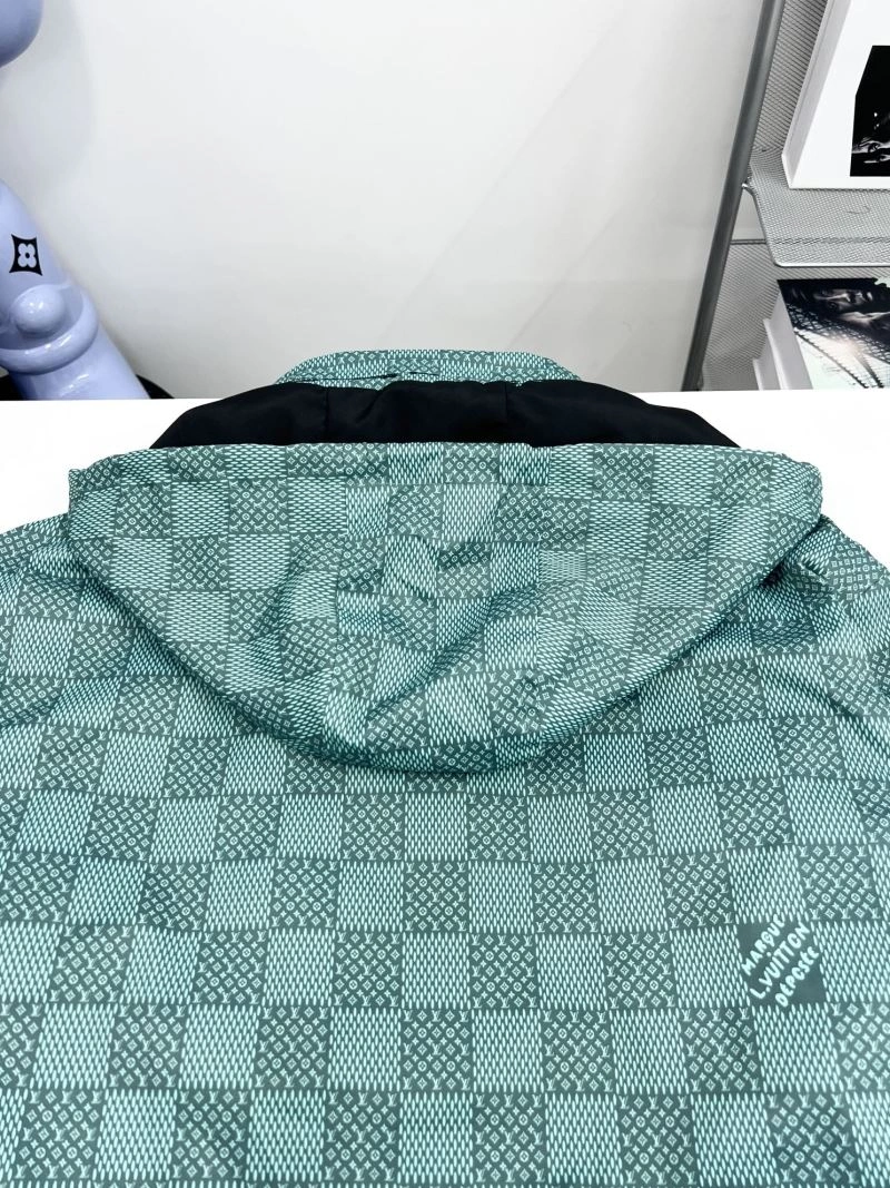 Cozy Louis Vuitton Outwear 136882
