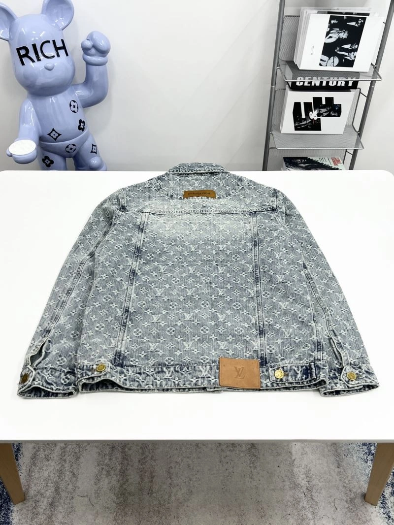 QuickDry Louis Vuitton Outwear 136860