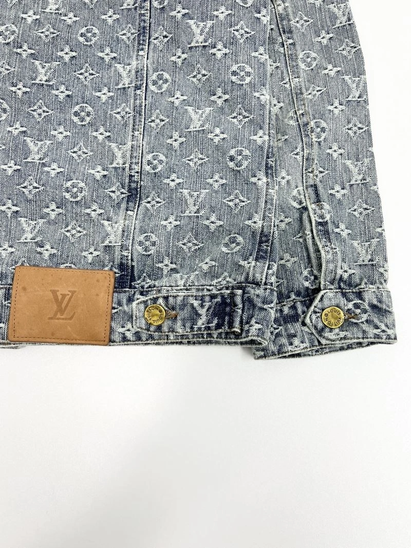 QuickDry Louis Vuitton Outwear 136860