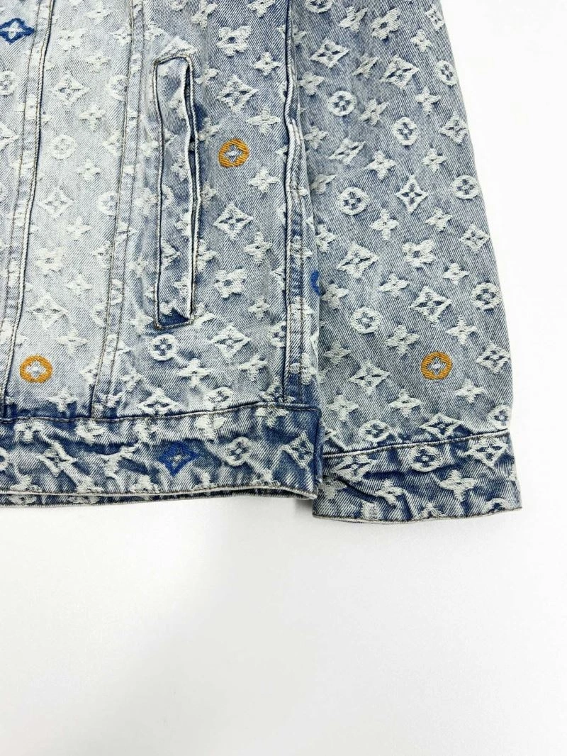 Seasonal Louis Vuitton Outwear 136867