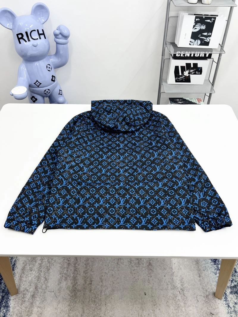 Thermal Louis Vuitton Outwear 136858