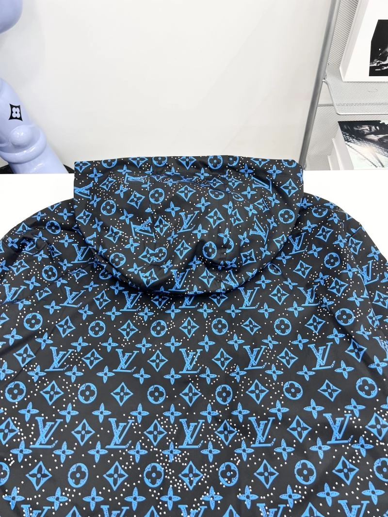 Thermal Louis Vuitton Outwear 136858