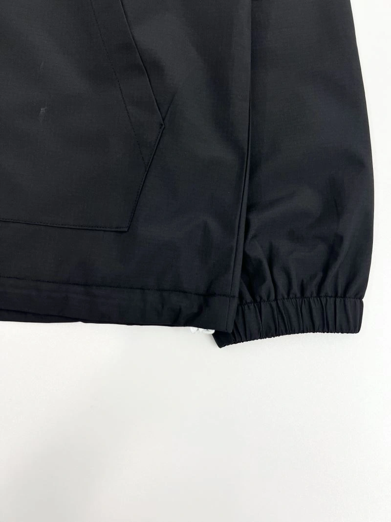 Functional Louis Vuitton Outwear 136854