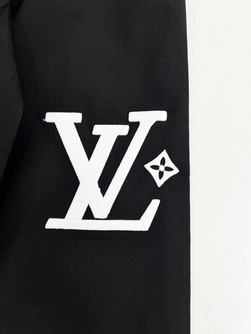 Functional Louis Vuitton Outwear 136854