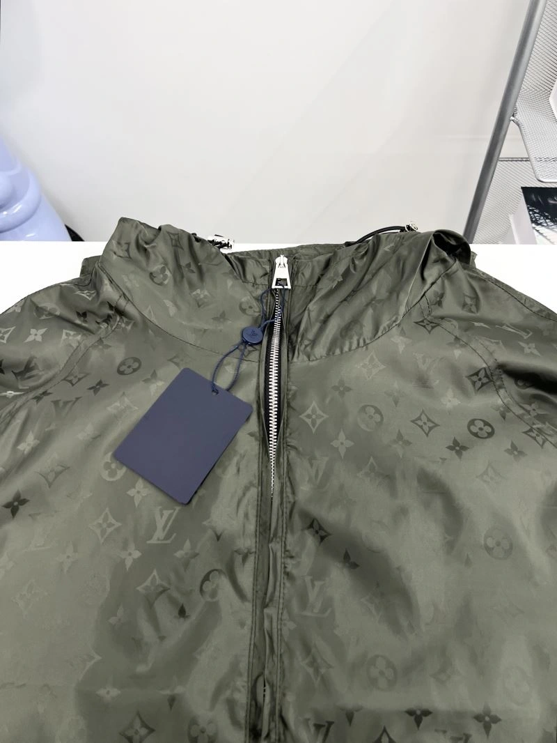 Louis Vuitton Outwear Bright 136857
