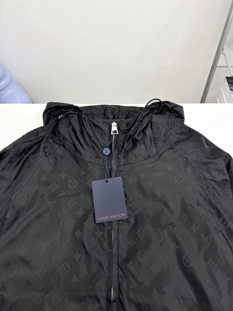 Louis Vuitton Outwear Cozy 136852