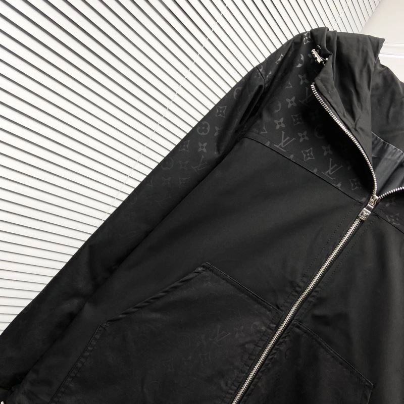 Louis Vuitton Outwear FreshLook 136849