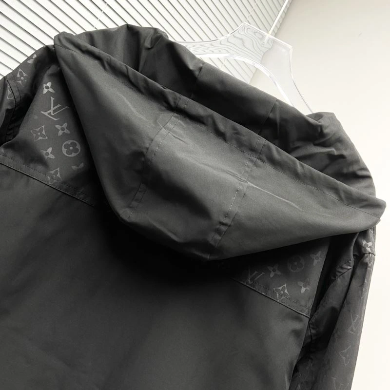 Louis Vuitton Outwear FreshLook 136849