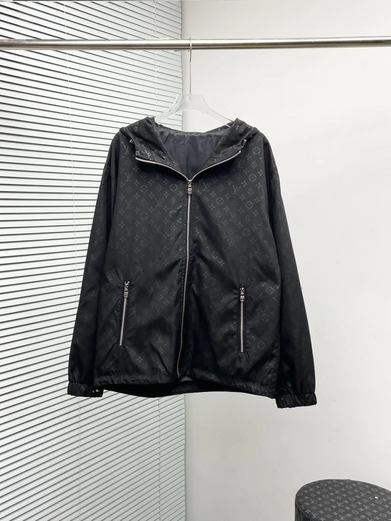 Louis Vuitton Outwear ModernLook 136848