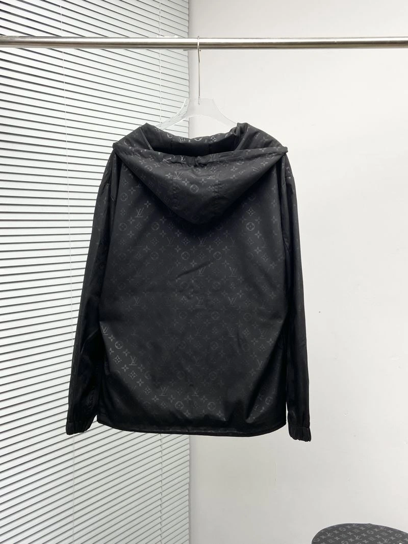 Louis Vuitton Outwear ModernLook 136848