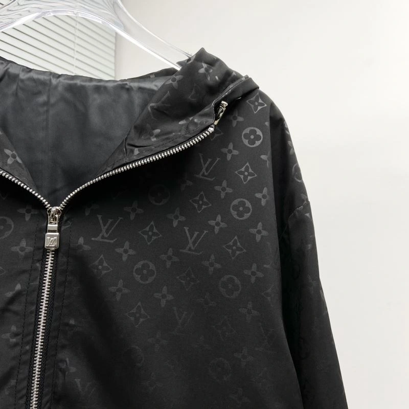 Louis Vuitton Outwear ModernLook 136848