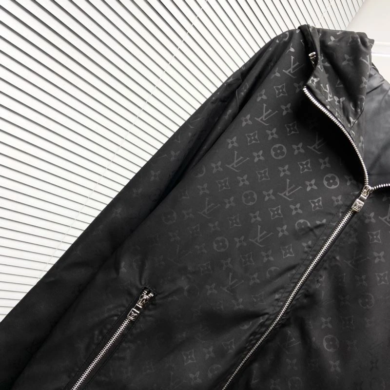 Louis Vuitton Outwear ModernLook 136848