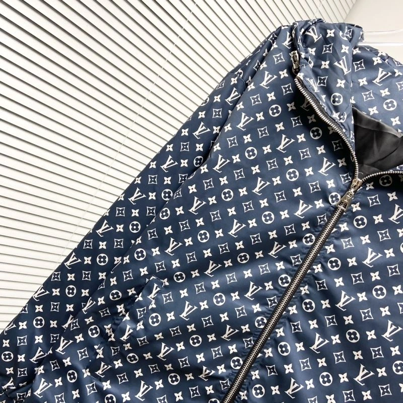 Louis Vuitton Outwear Modern 136856