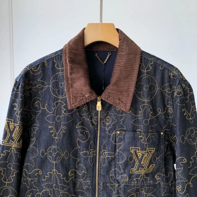 Trendsetting Louis Vuitton Outwear 136839