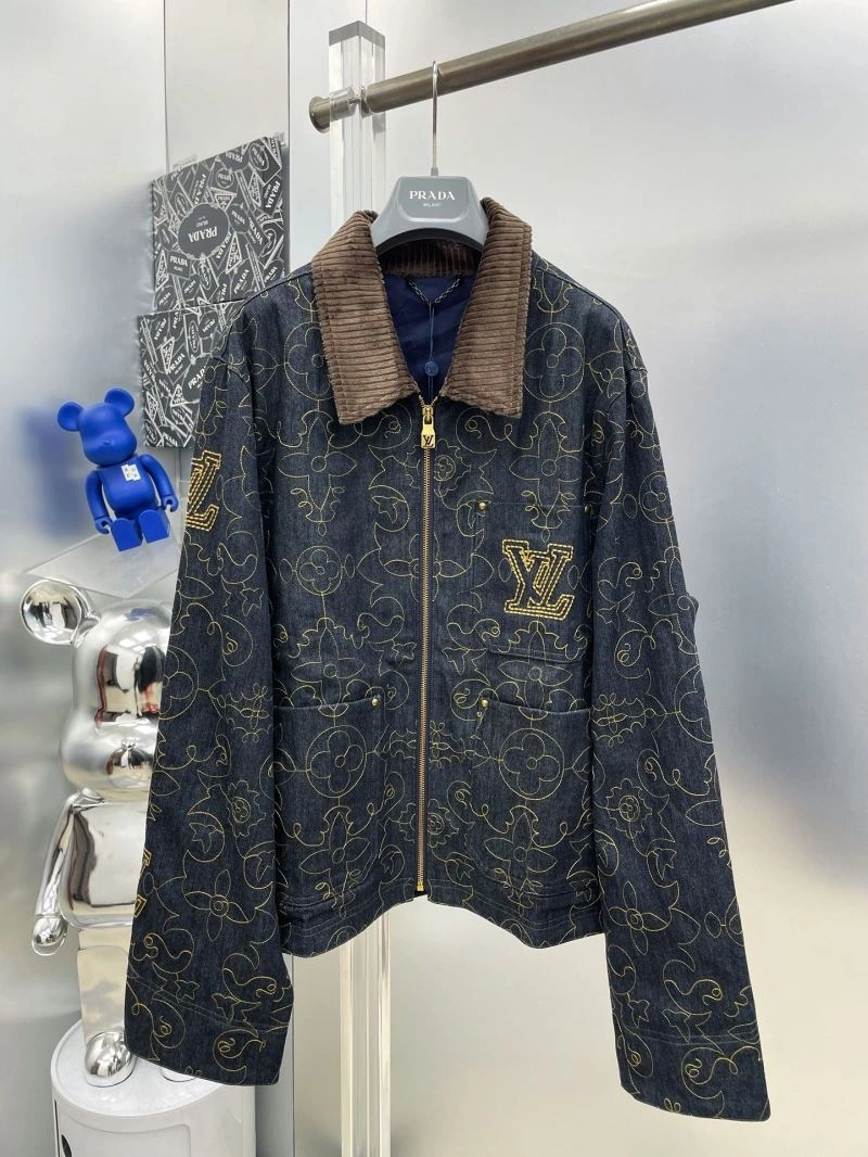 Louis Vuitton Outwear SmoothTexture 136842