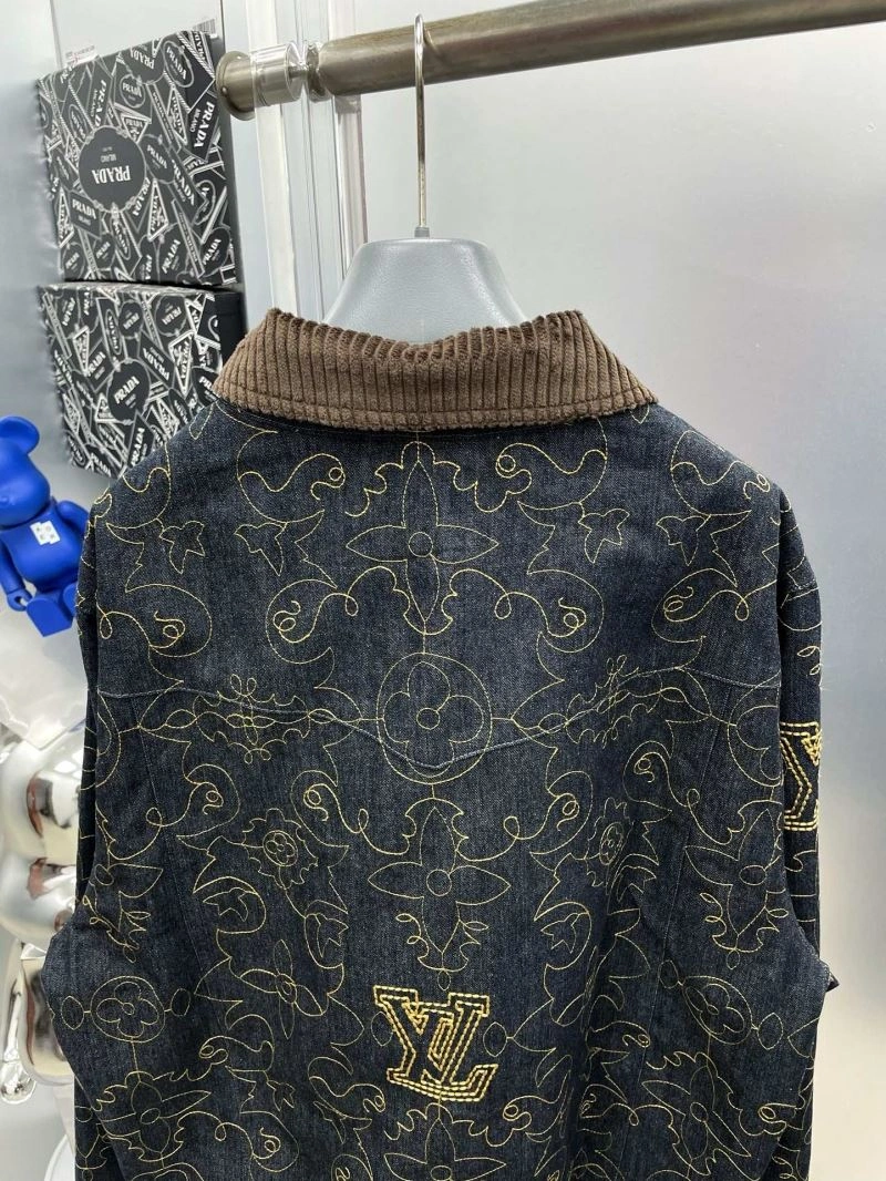 Louis Vuitton Outwear SmoothTexture 136842