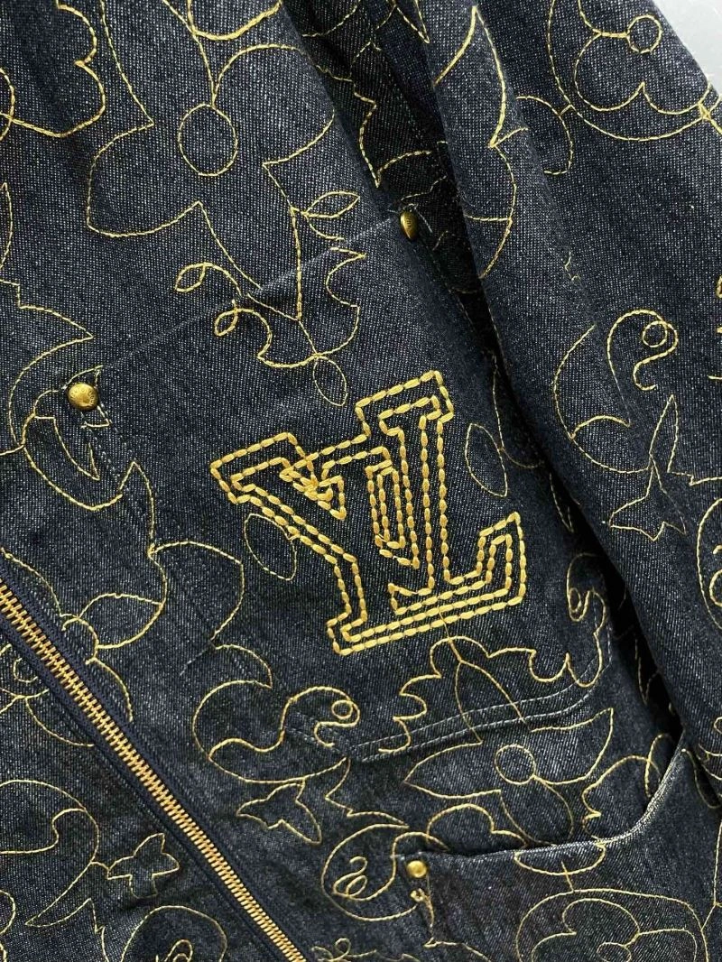 Louis Vuitton Outwear SmoothTexture 136842