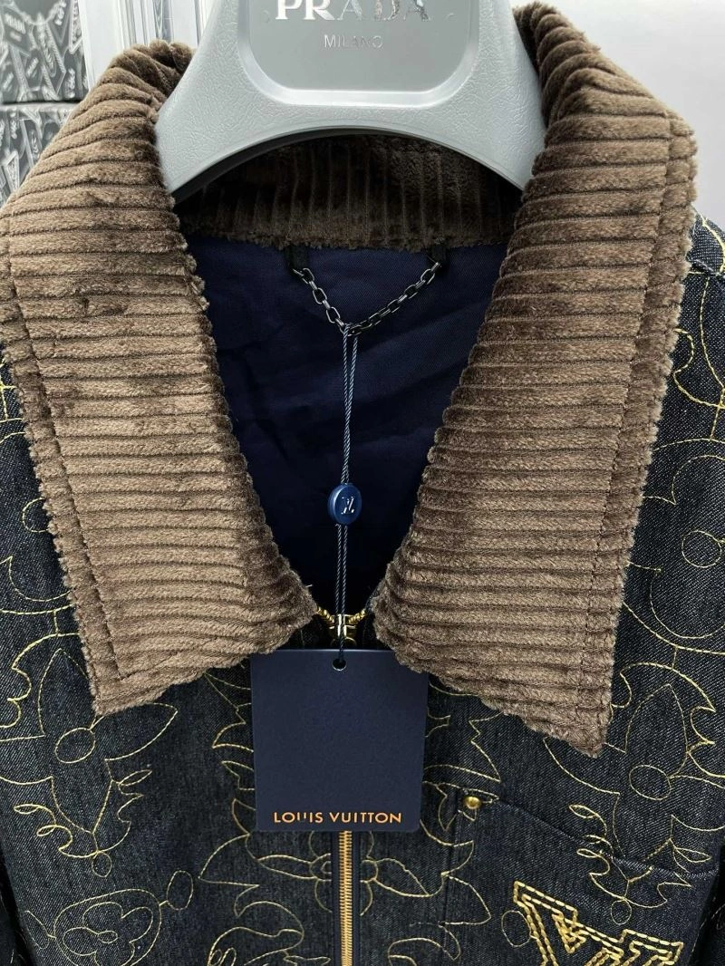 Louis Vuitton Outwear SmoothTexture 136842