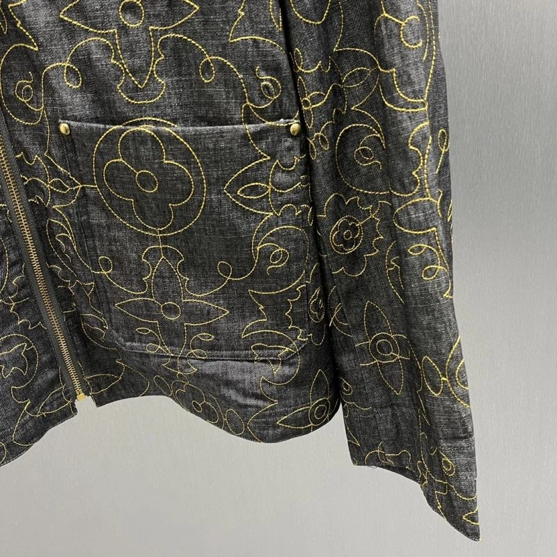 Comfortable Louis Vuitton Outwear 136831