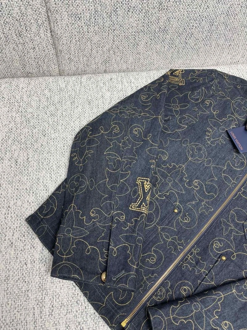 HighPerformance Louis Vuitton Outwear 136837