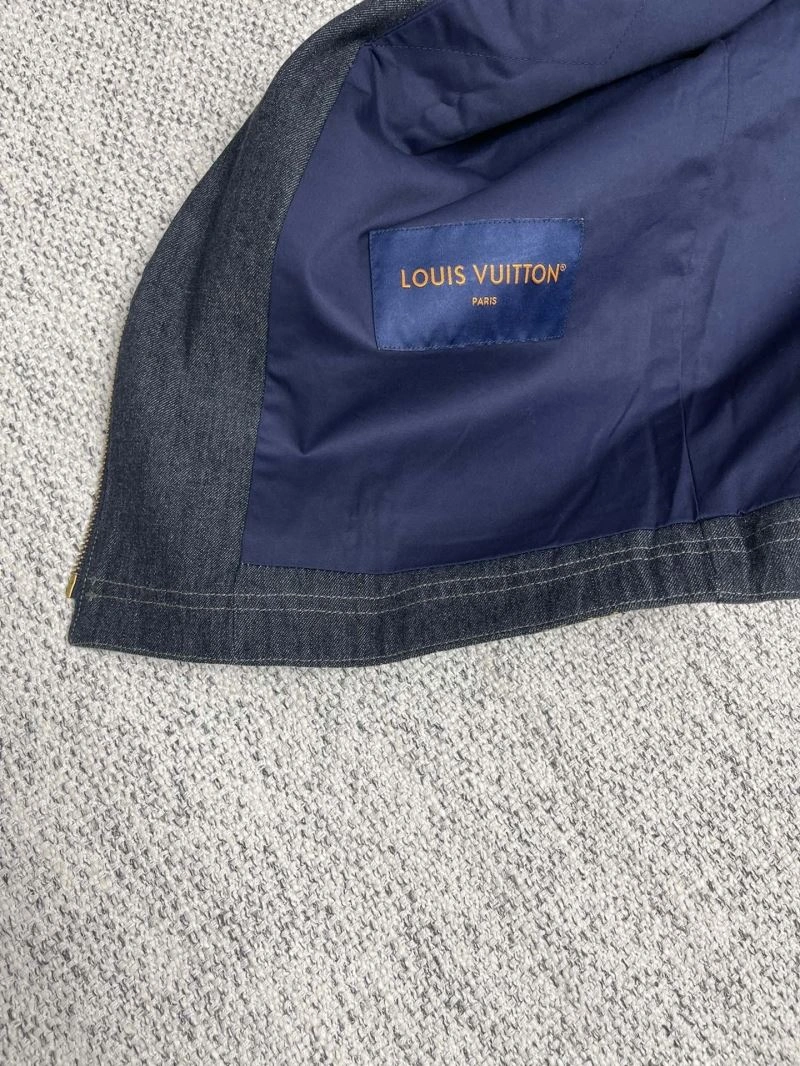 HighPerformance Louis Vuitton Outwear 136837