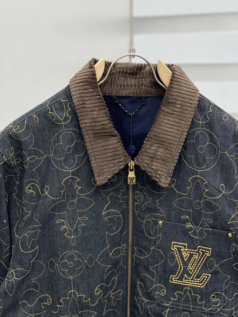Neat Louis Vuitton Outwear 136825