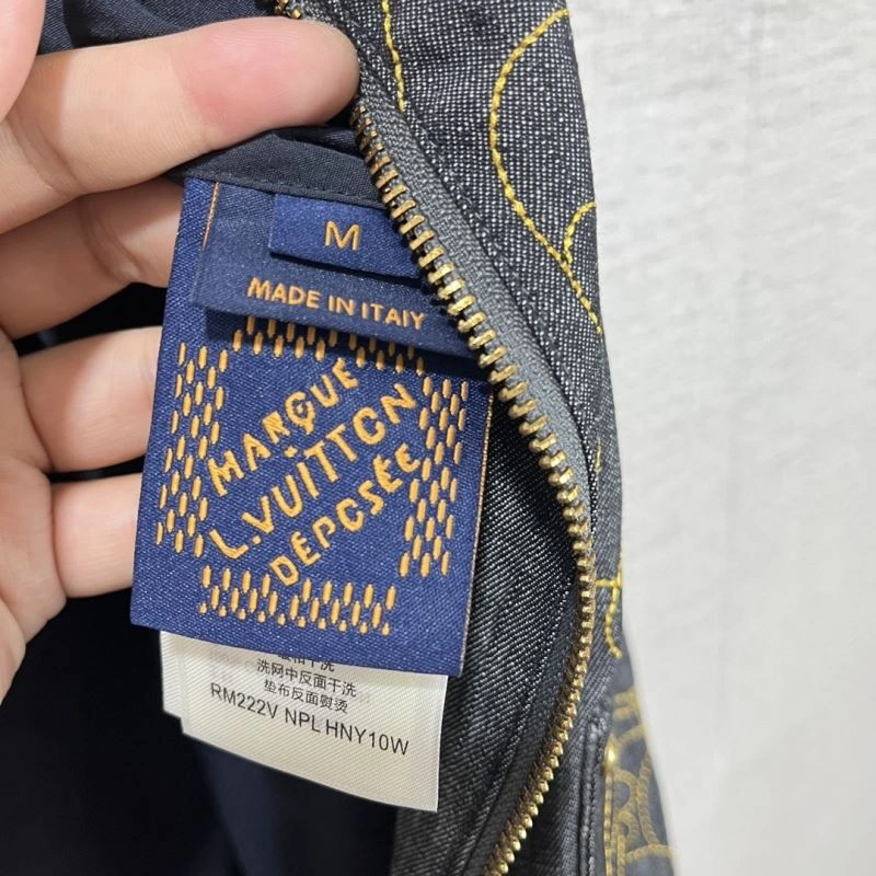 Louis Vuitton Outwear Youthful 136834