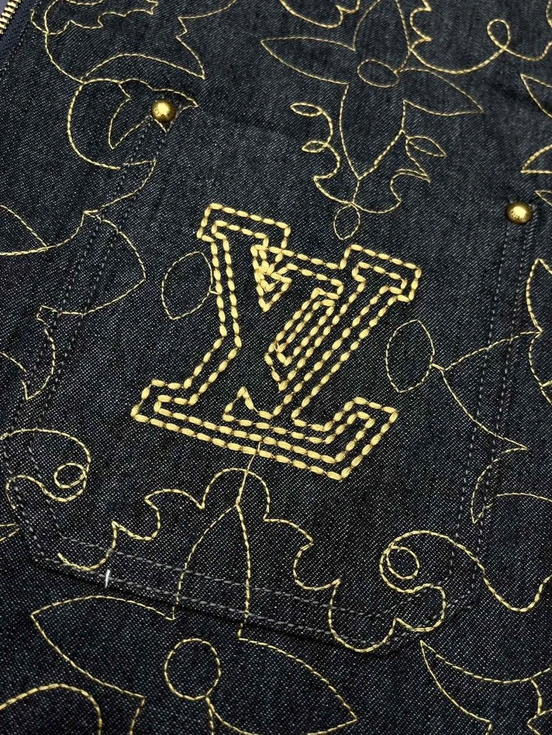 Original Louis Vuitton Outwear 136829