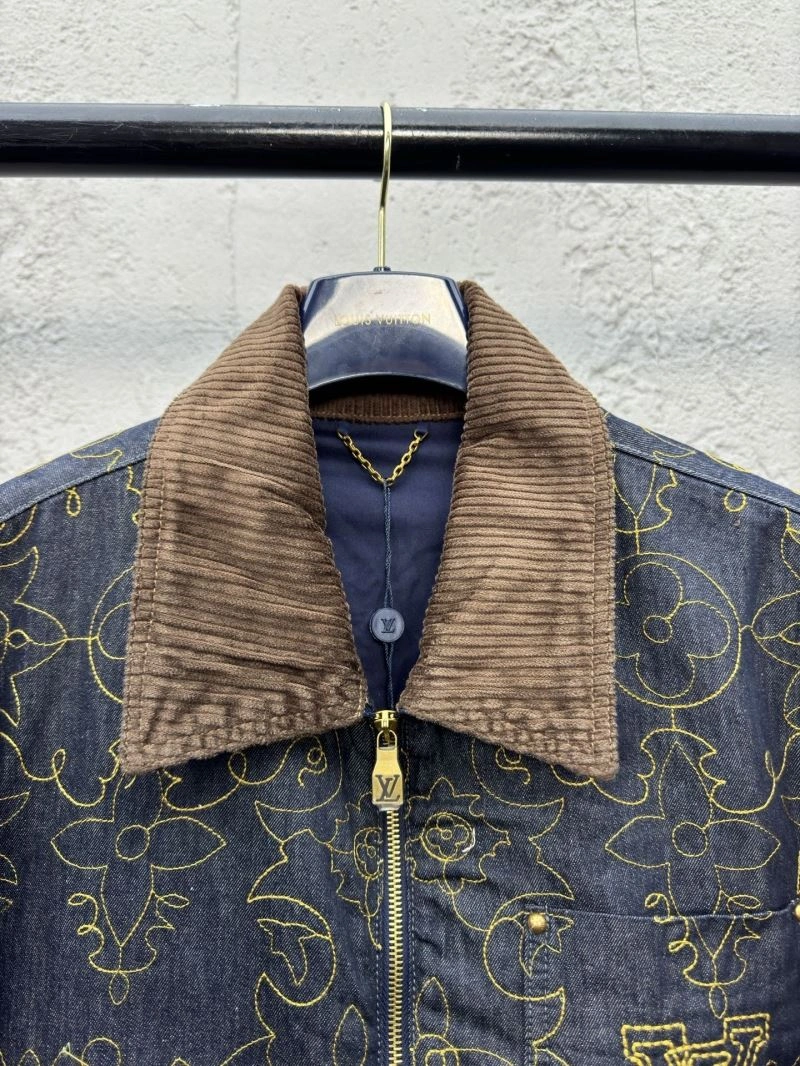 Louis Vuitton Outwear Chic 136830
