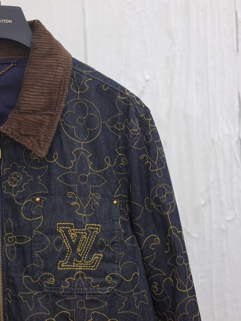 Seasonal Louis Vuitton Outwear 136824