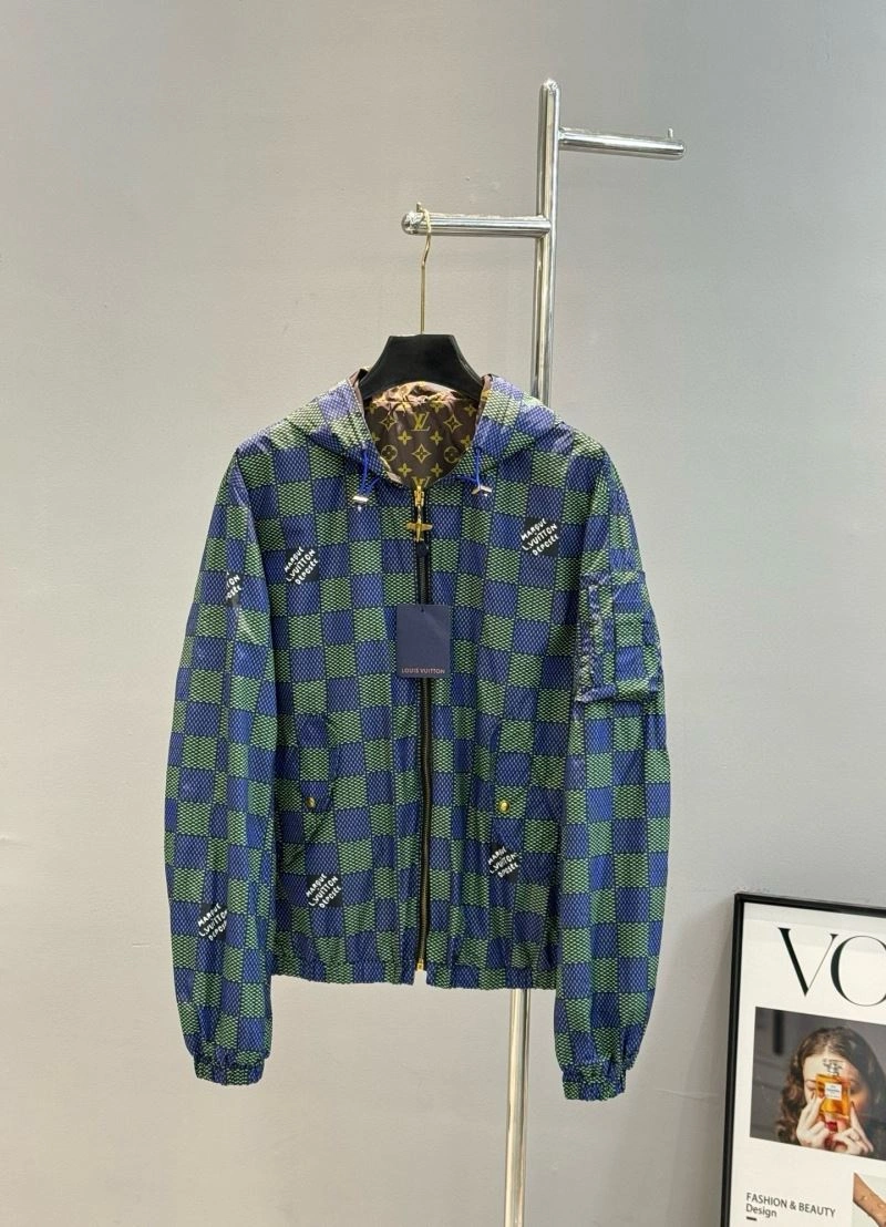 Practical Louis Vuitton Outwear 136836